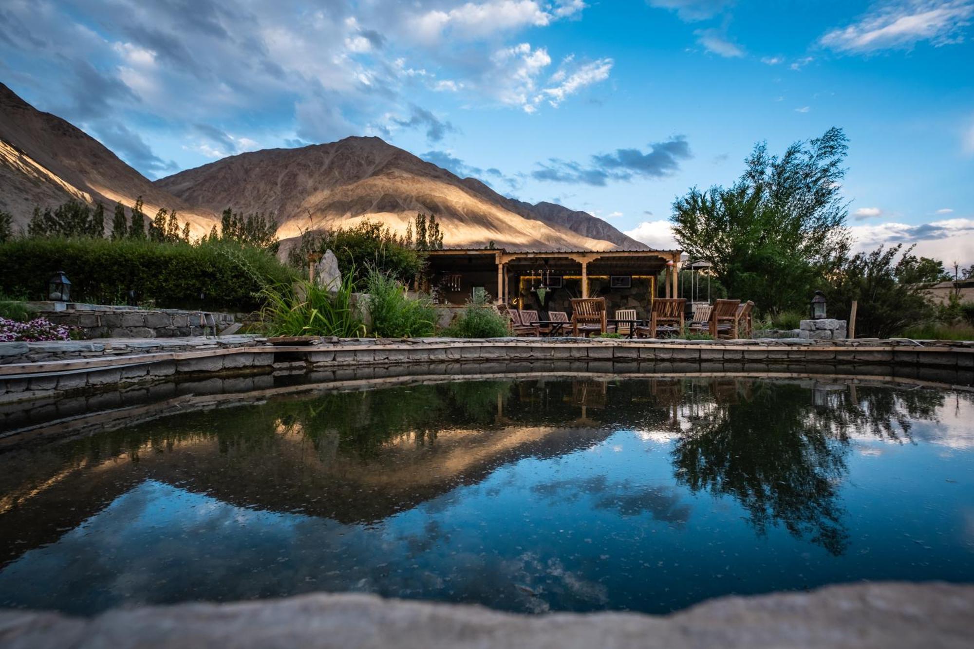 Lchang Nang Retreat-The House Of Trees-Nubra Valley Hotell Sumur Exteriör bild